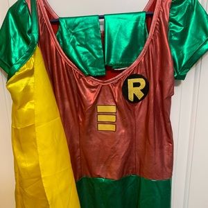 Teen Titans Size M Robin Costume with Cape and Gloves